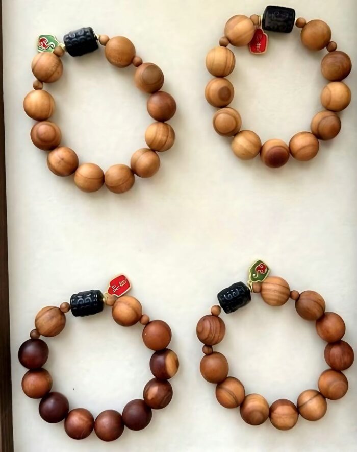 Silver Obsidian Bead with Auspicious Cloud Pendant D142 - Image 1