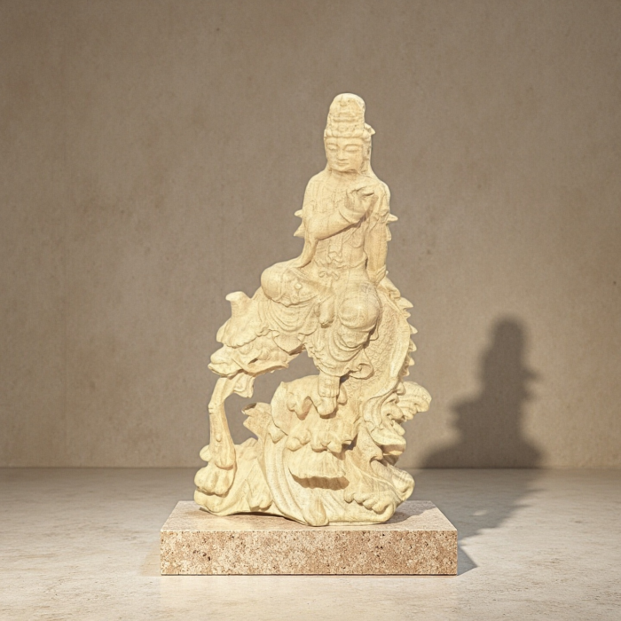 Peachwood Avalokiteshvara (Guanyin) D126 - Image 1